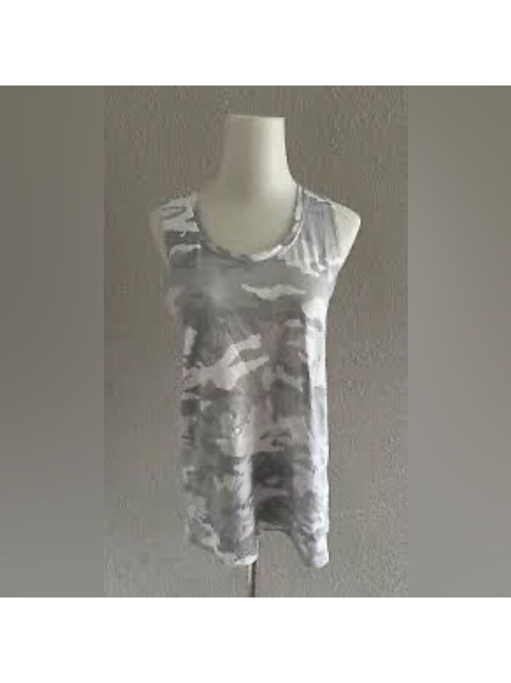 Athletic Works Gray Camo Athletic Workout Exercise Tank Top XS